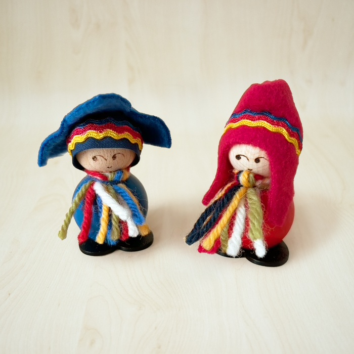 Kanto Sami-Figur aus Holz, blau